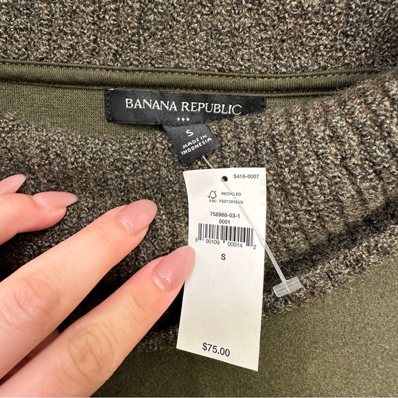 NWT Banana Republic Sweater - Picture 5 of 6